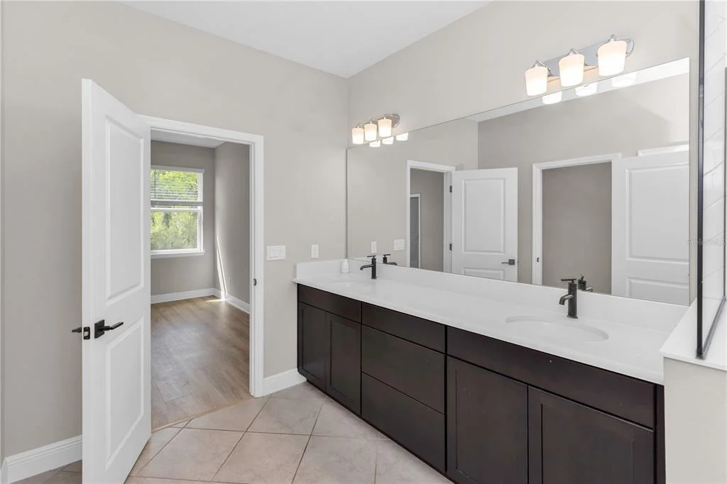 Photo of 790 HYPERION DRIVE