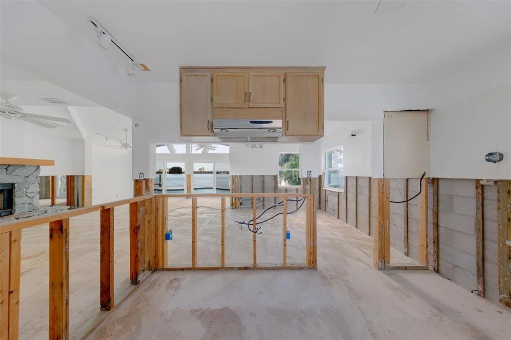 Photo of 814 BAY POINT DRIVE