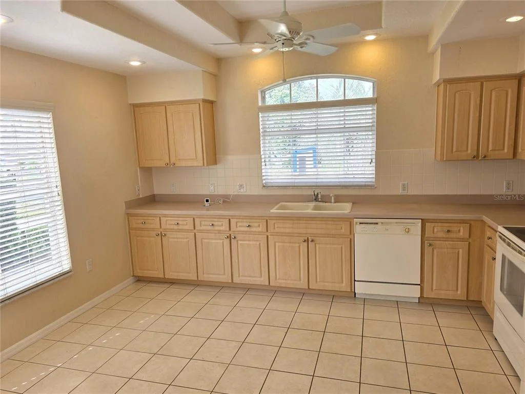 Photo of 384 ROYAL PALM WAY