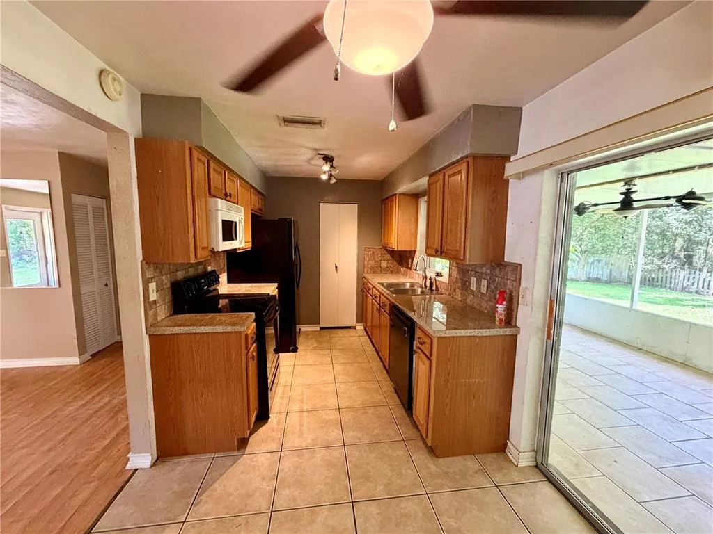Photo of 4557 SE 140TH PLACE