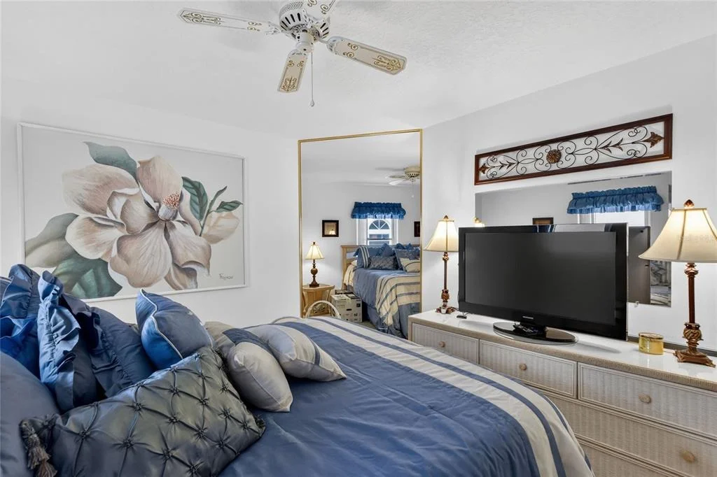 Photo of 6068 SWALLOW DRIVE