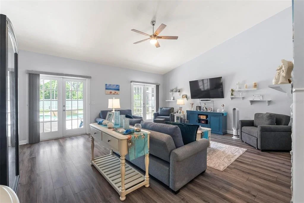 Photo of 27 WINDING CREEK WAY