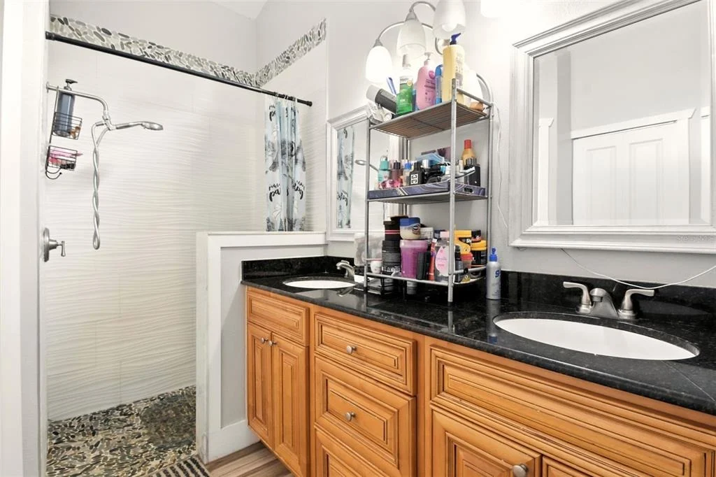 Photo of 6084 BROOKHILL CIRCLE