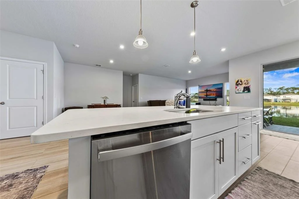Photo of 194 EAGLE HARBOR WAY