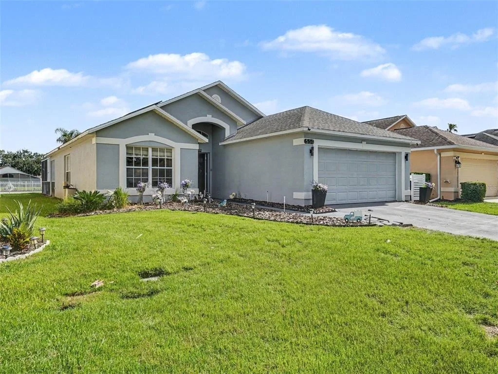 Photo of 550 BUCKINGHAM CIRCLE