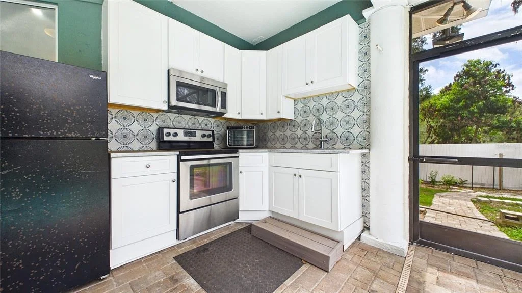 Photo of 7225 RIVER FOREST LANE