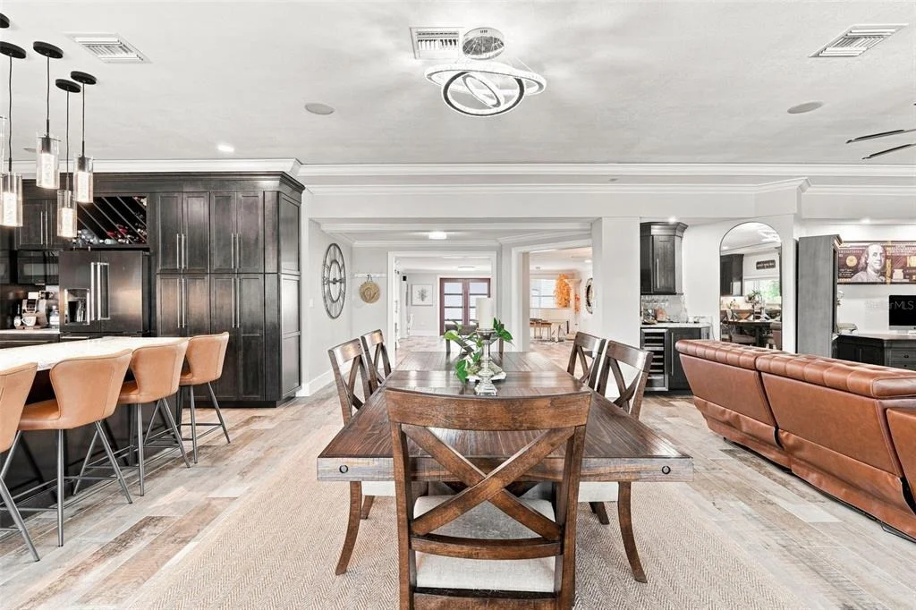 Photo of 2424 HARBOUR DRIVE