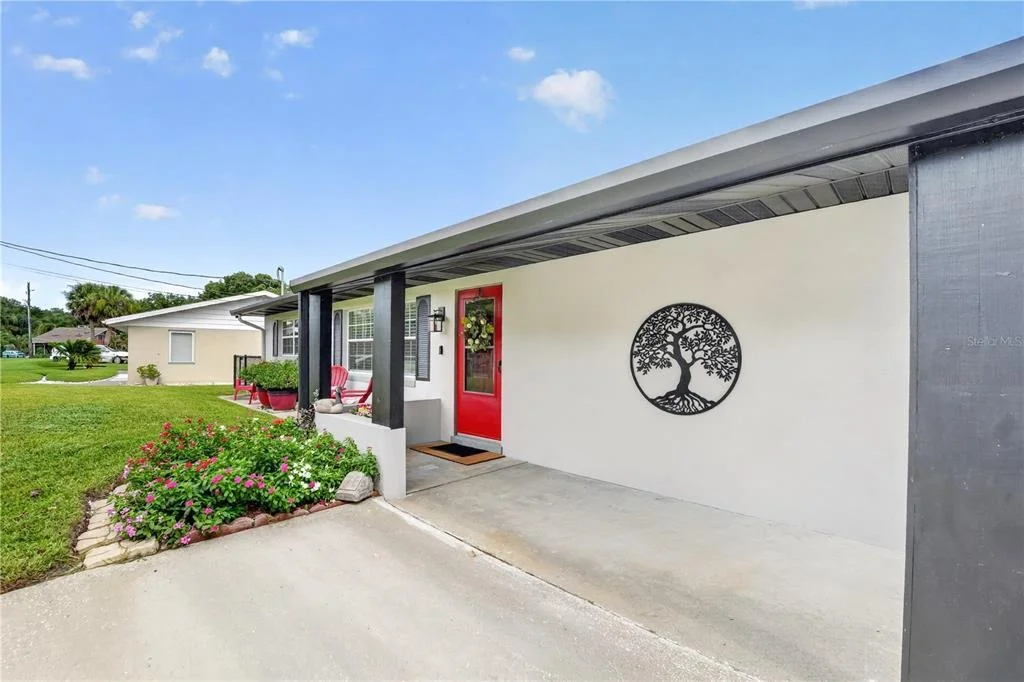 Photo of 28050 LOIS DRIVE