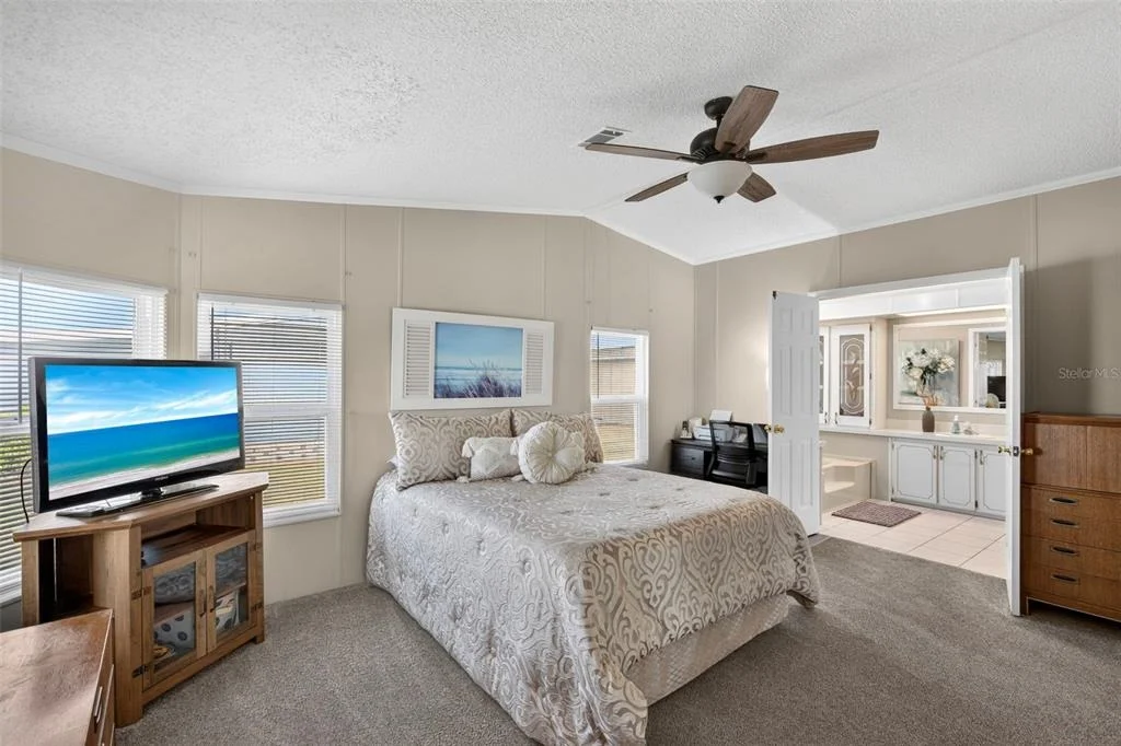 Photo of 512 LA PLAYA CIRCLE