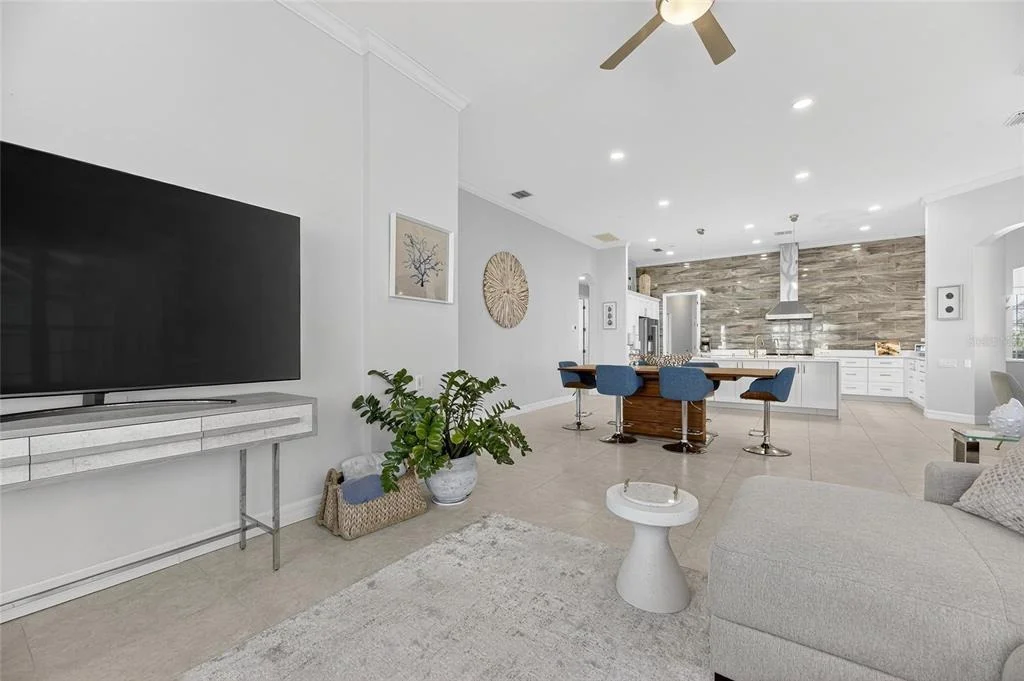 Photo of 719 ISLEBAY DRIVE