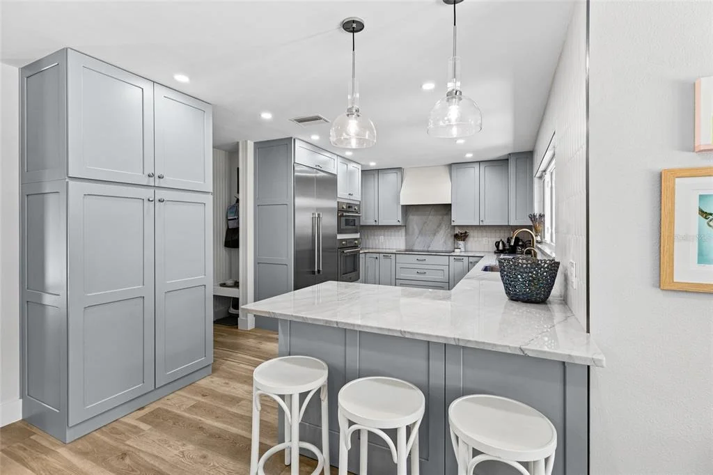 Photo of 801 EDGEMERE LANE