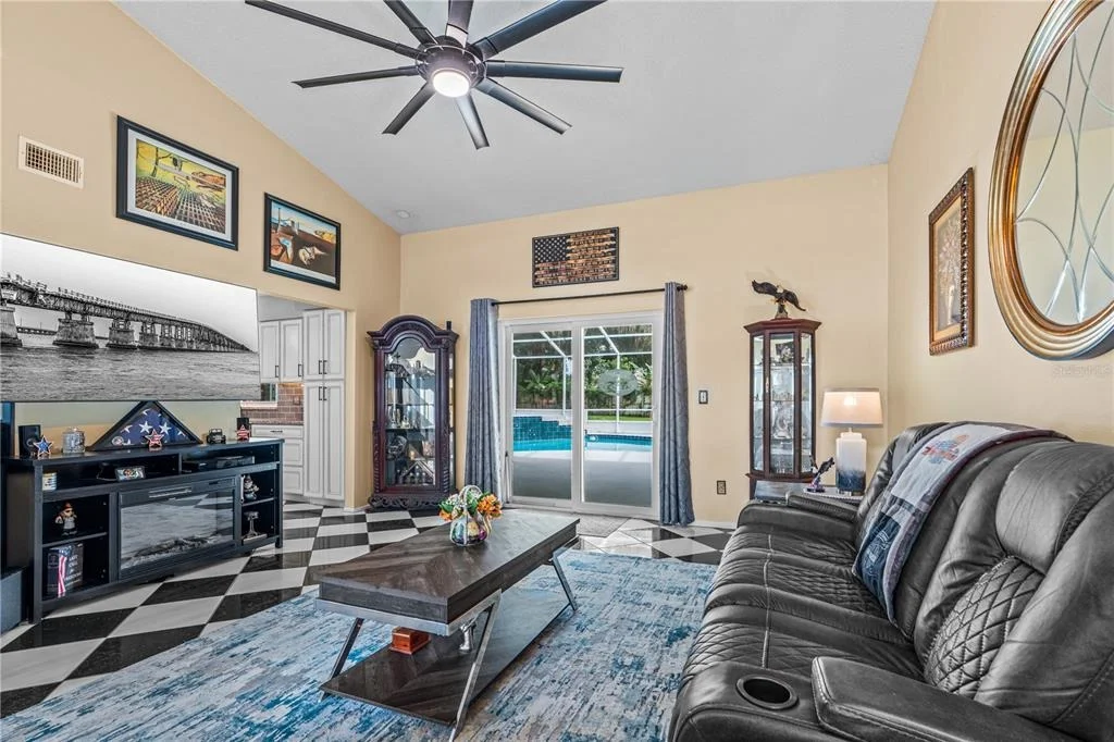 Photo of 460 CHAMPAGNE CIRCLE