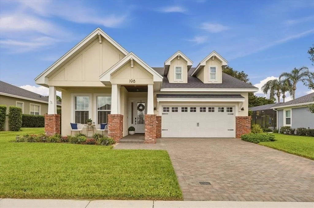 Photo of 198 STARGRASS DRIVE