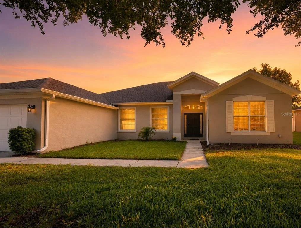 Photo of 1147 DEGRAW DRIVE