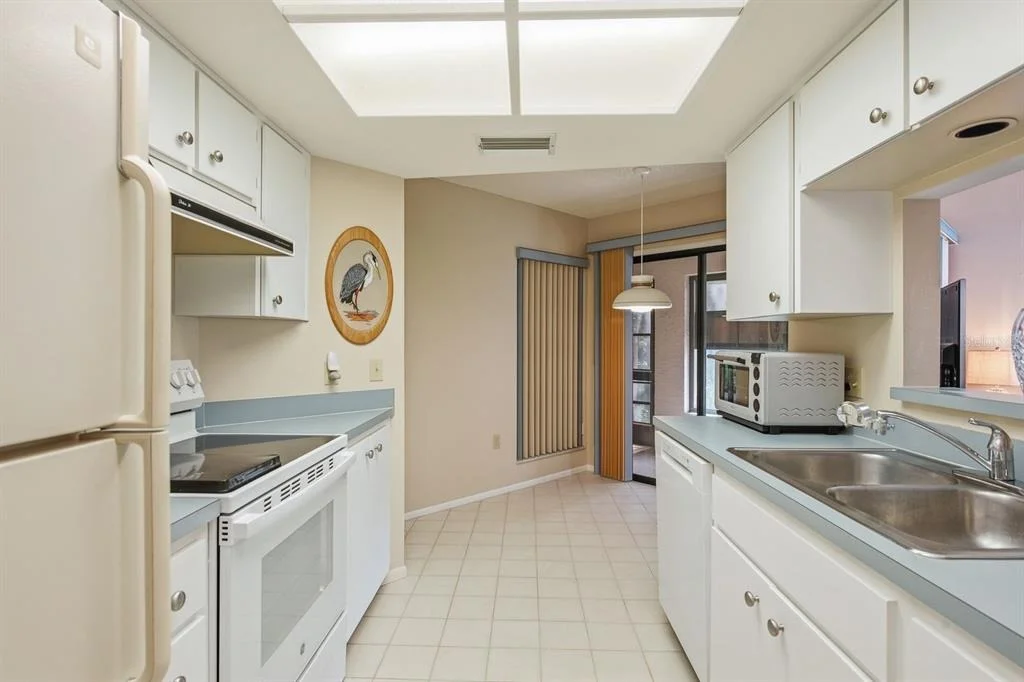 Photo of 6810 PLUMLEAF COURT