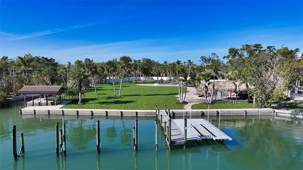 Photo of 684 FREELING DRIVE