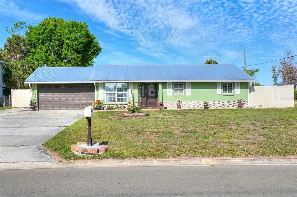 Photo of 6108 FAIRWAY BOULEVARD