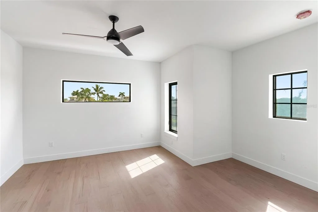 Photo of 569 BAYVIEW DRIVE