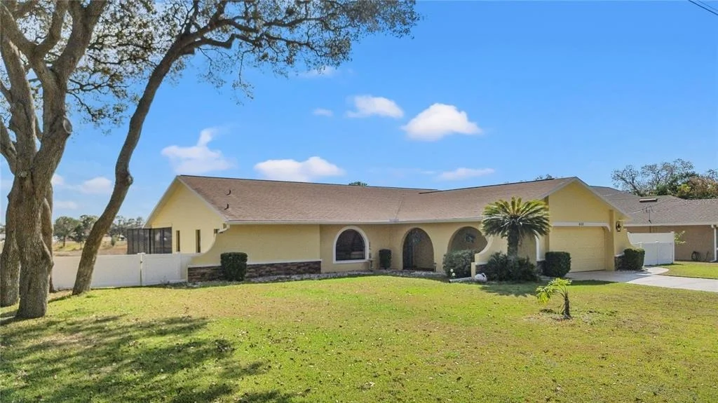 Photo of 488 FIELDSTONE LANE