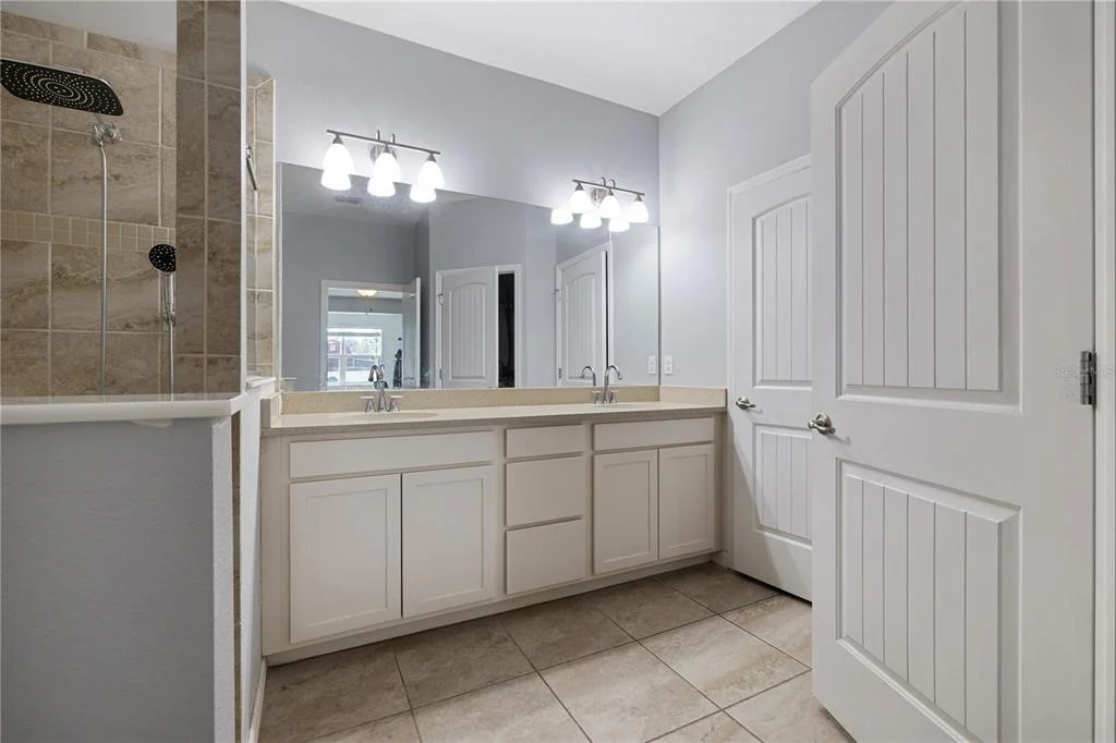 Photo of 16720 MOONER PLANK CIRCLE