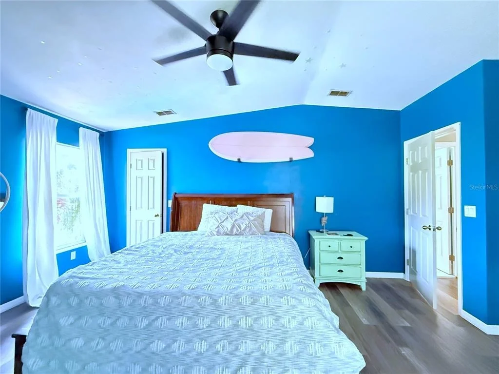 Photo of 1 HARRIS CIRCLE