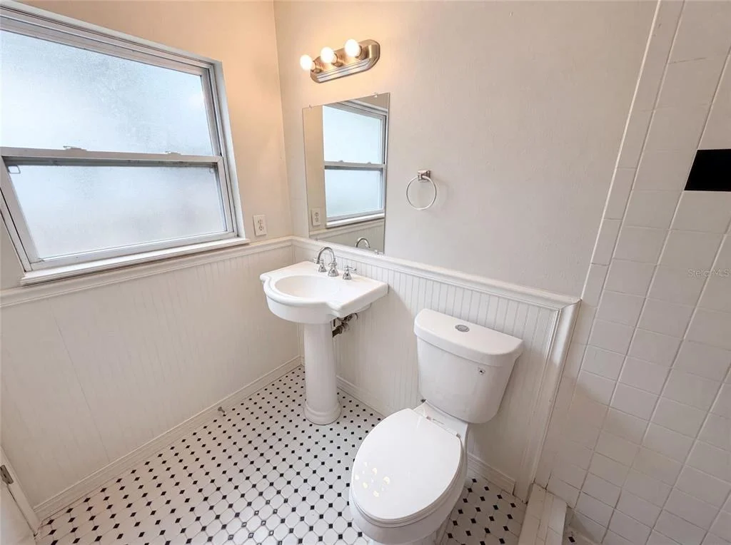 Photo of 963 SEQUOIA DRIVE
