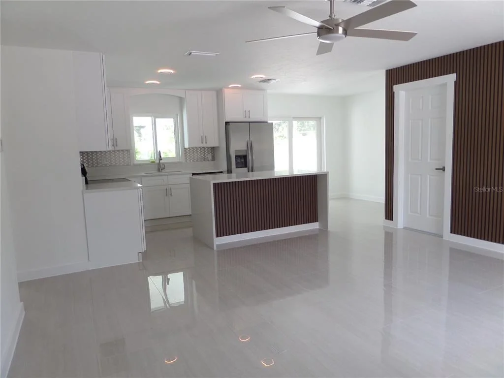 Photo of 4925 SILK OAK DRIVE
