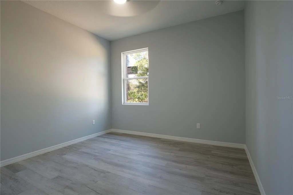 Photo of 1013 ASTON-MARTIN DRIVE