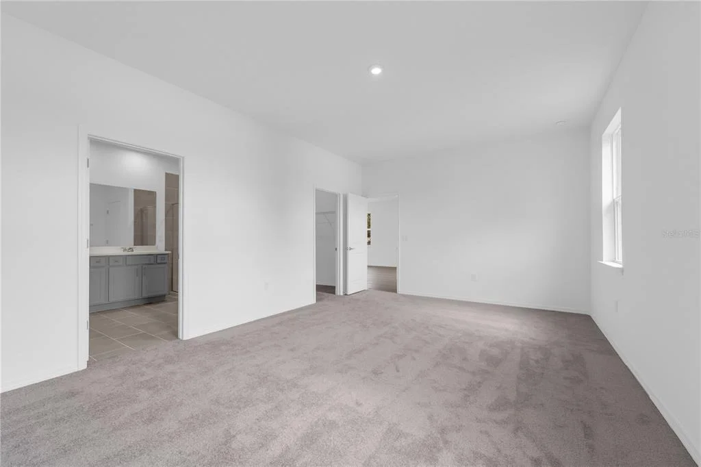 Photo of 1112 BANFF DRIVE NE