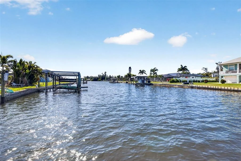 Photo of 821 BLUE HERON BOULEVARD