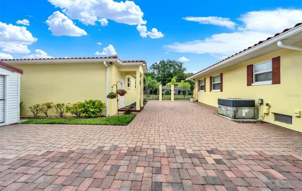 Photo of 123 SUNRISE BOULEVARD