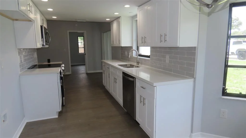 Photo of 807 NECTAR ROAD