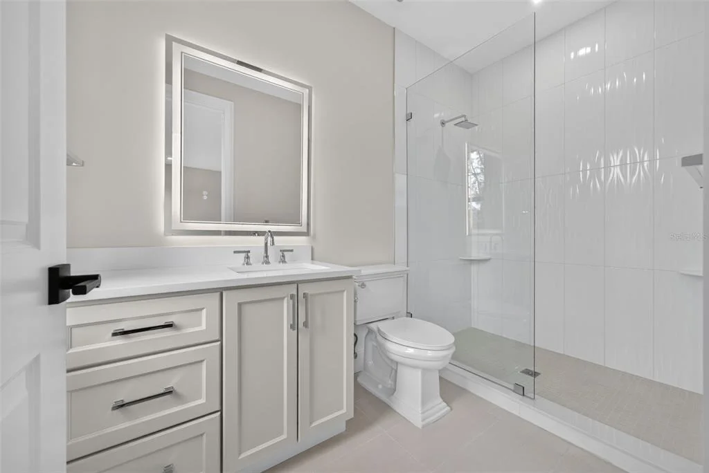 Photo of 656 TROPICAL CIRCLE