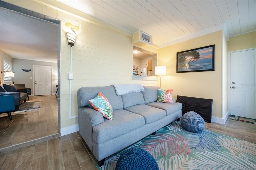 Photo of 7 NEPTUNE PARK DR.