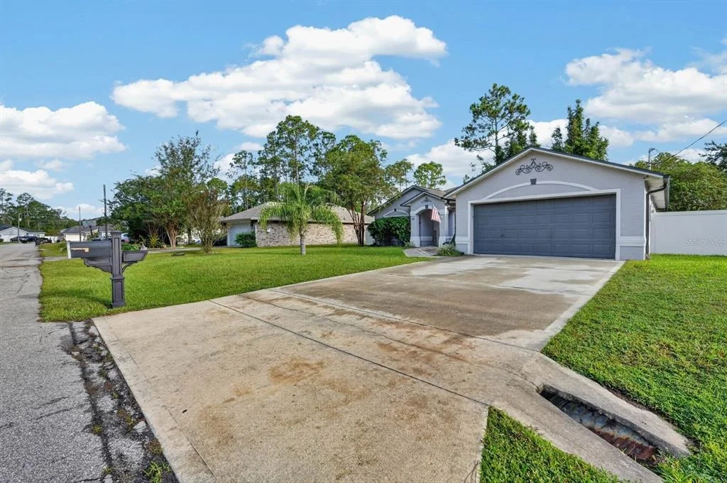 Photo of 19 RED OAK PLACE