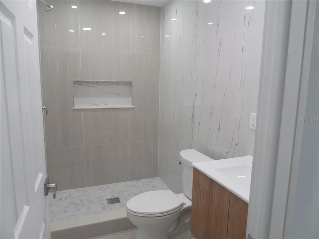 Photo of 4925 SILK OAK DRIVE