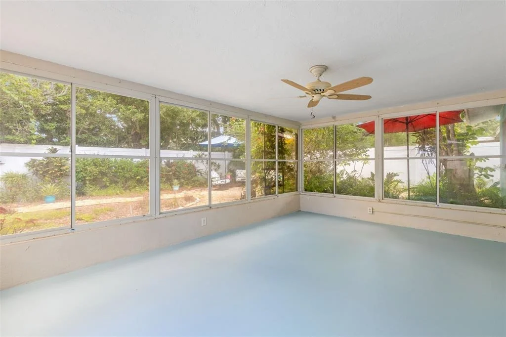 Photo of 1530 SANDY LANE