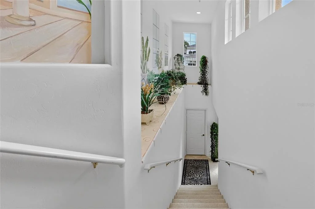 Photo of Unit D at 3336 SUNSET KEY CIRCLE