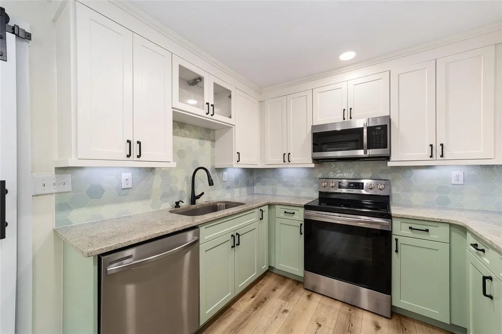 Photo of 825 SE 13TH STREET
