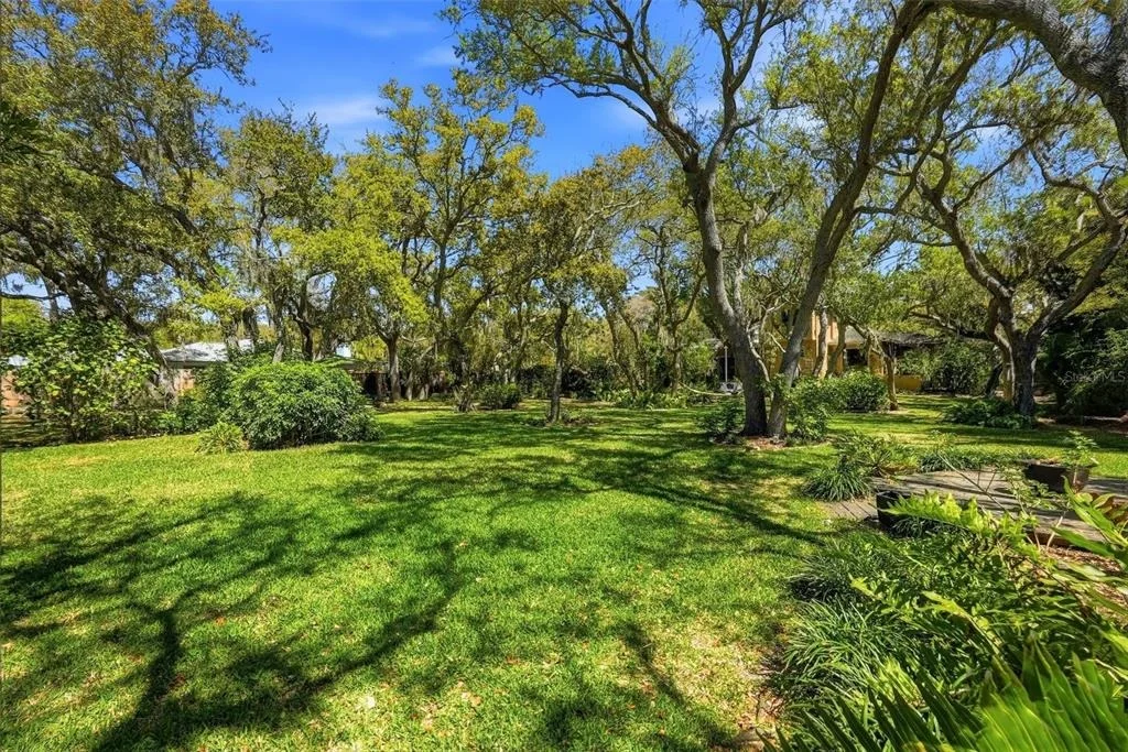 Photo of 10785 DANIELLE DRIVE