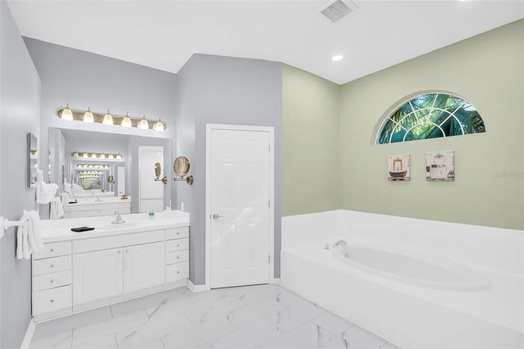 Photo of 2270 BARBARA DRIVE