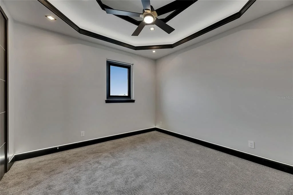 Photo of 6528 SIMONE SHORES CIRCLE