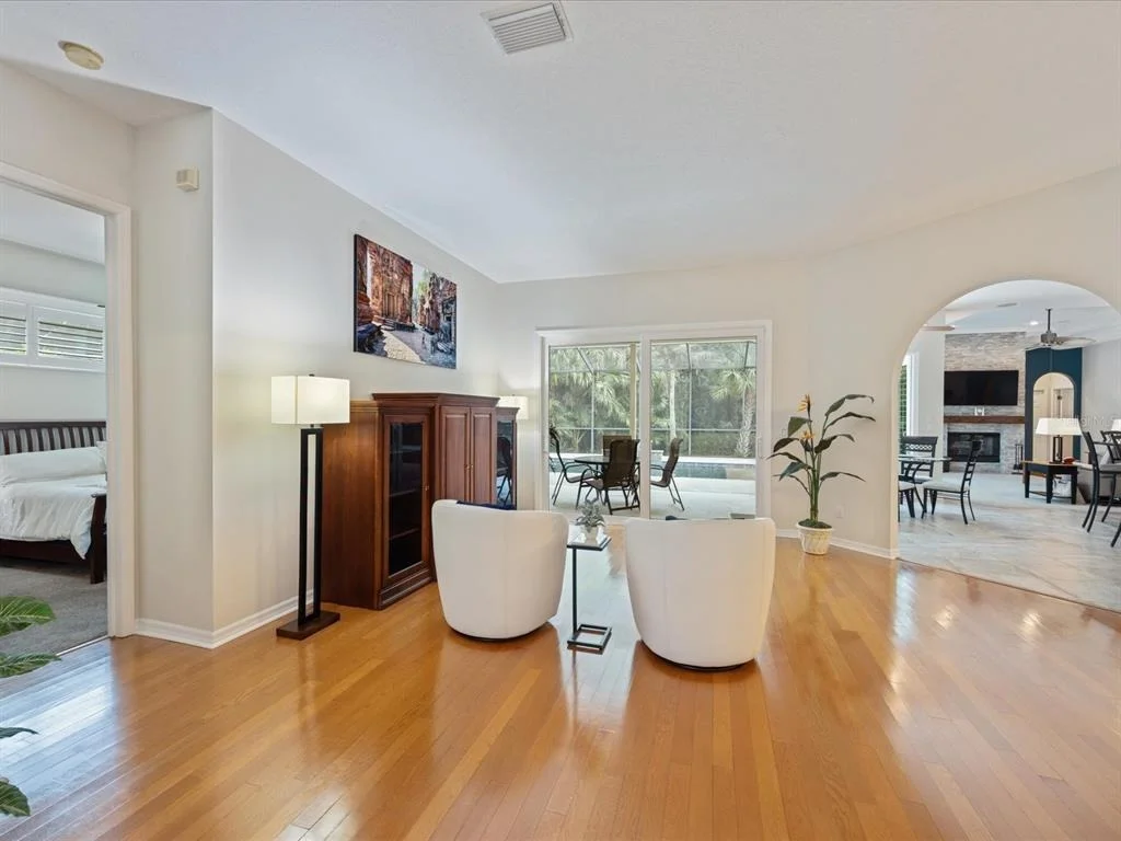 Photo of 4987 CROSS POINTE DRIVE