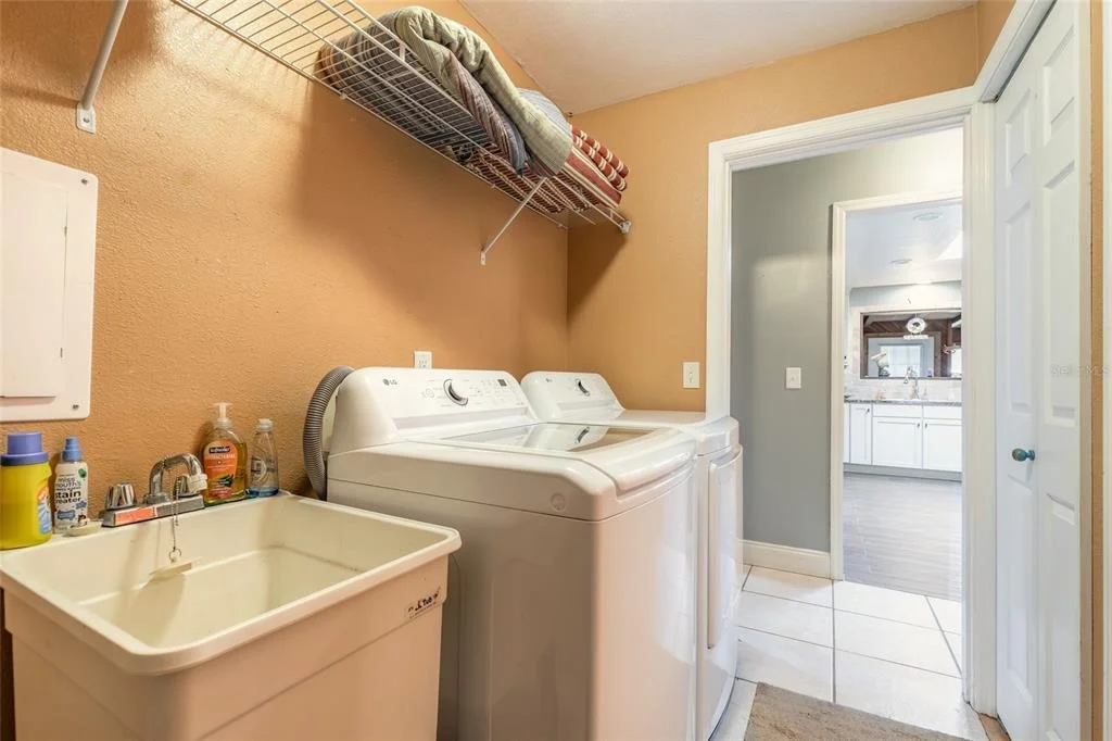 Photo of 1413 ORANGE TREE DRIVE