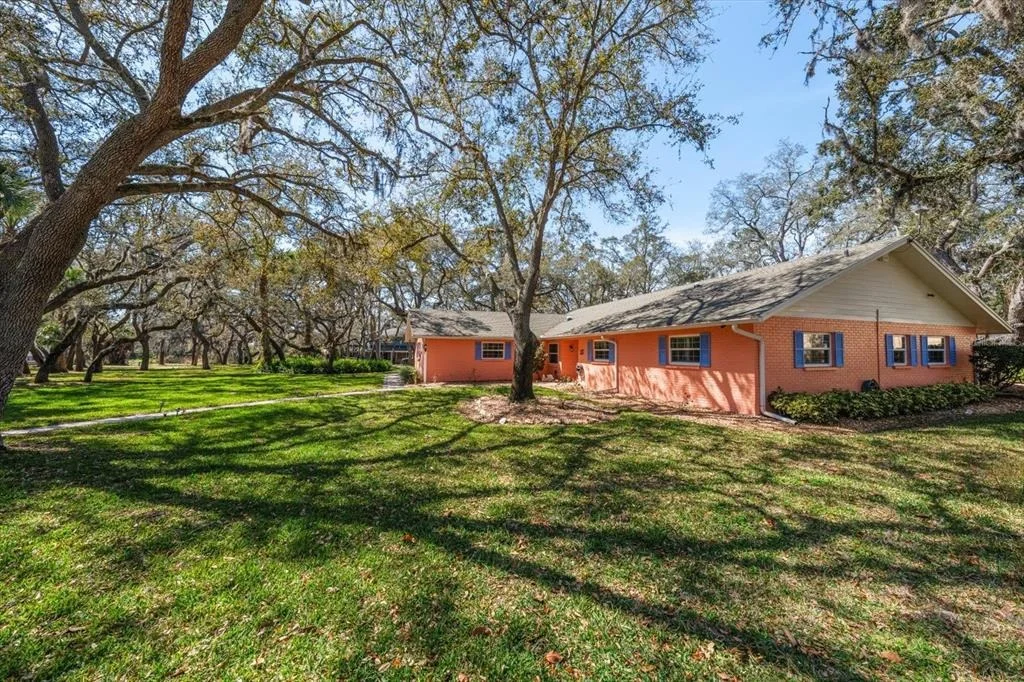 Photo of 1921 CARDINAL ROAD