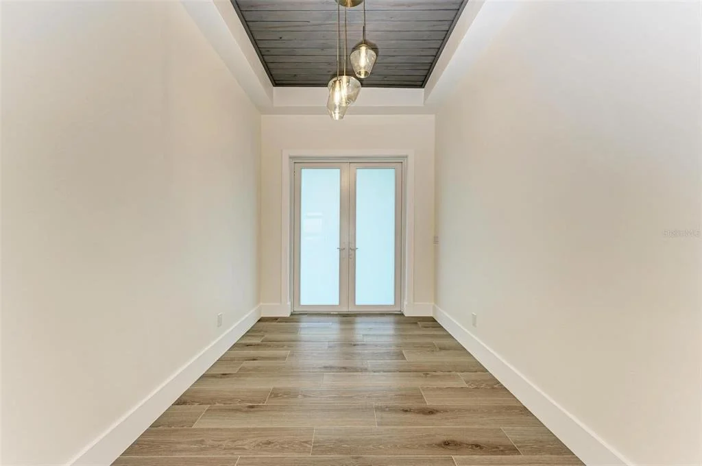 Photo of 6100 RIVERSIDE DRIVE