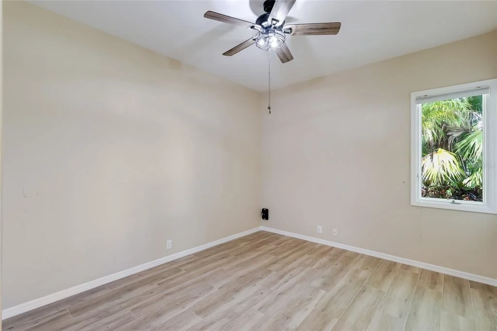 Photo of 8702 52ND DRIVE E