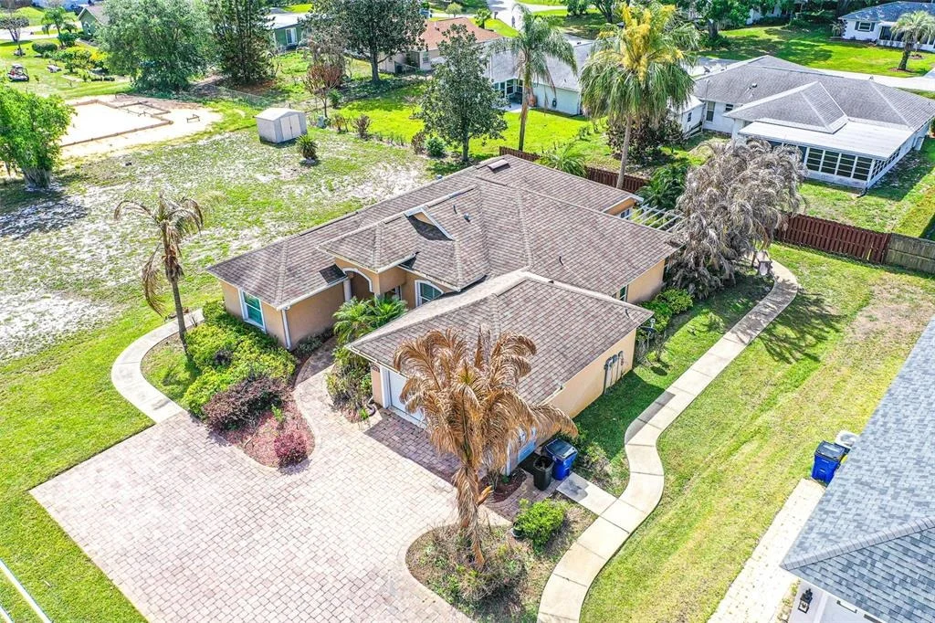 Photo of 3715 SEBRING PARKWAY