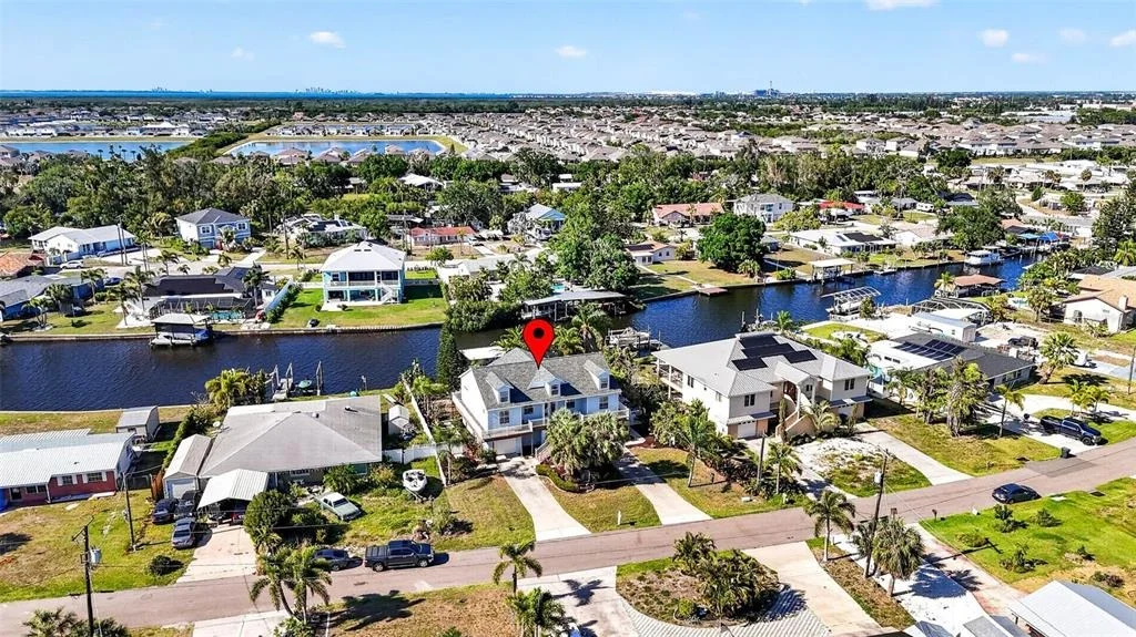 Photo of 821 BLUE HERON BOULEVARD