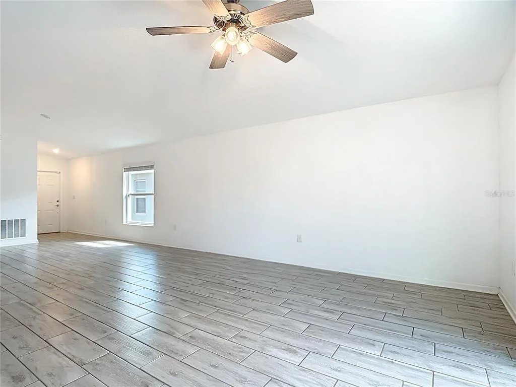 Photo of 441 MACARTHUR STREET